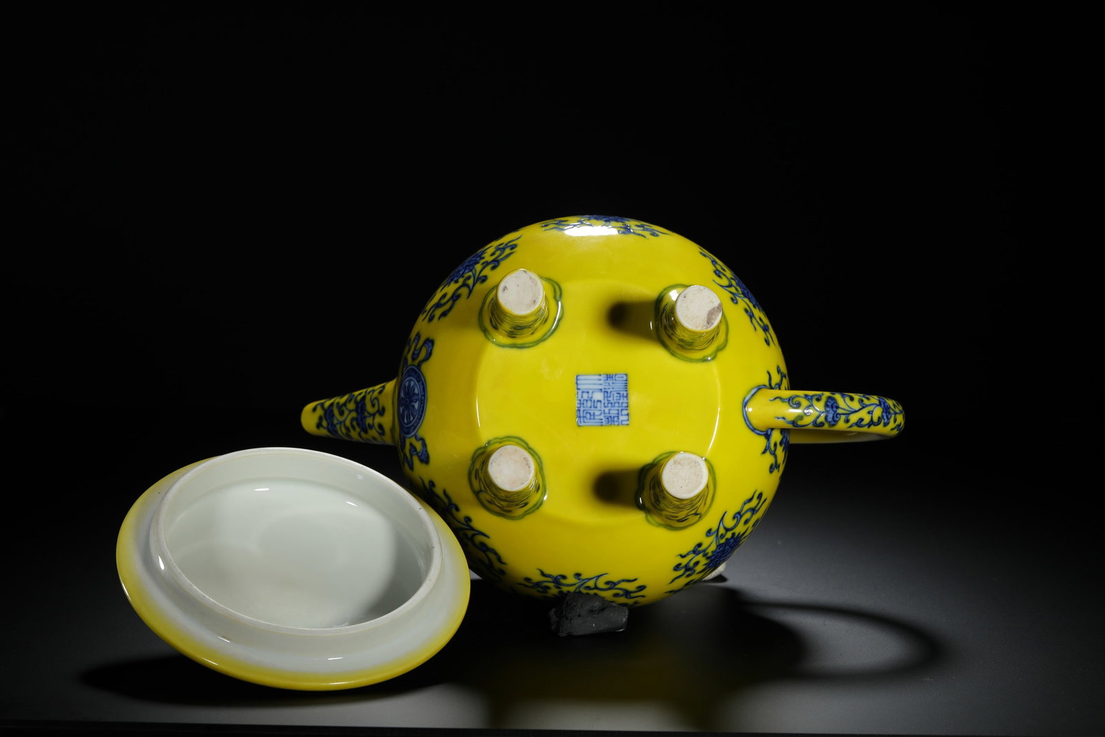 Yellow-Ground Blue and White Eight Buddhist Emblems - 11