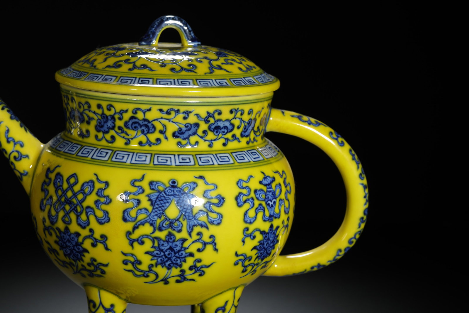 Yellow-Ground Blue and White Eight Buddhist Emblems - 3