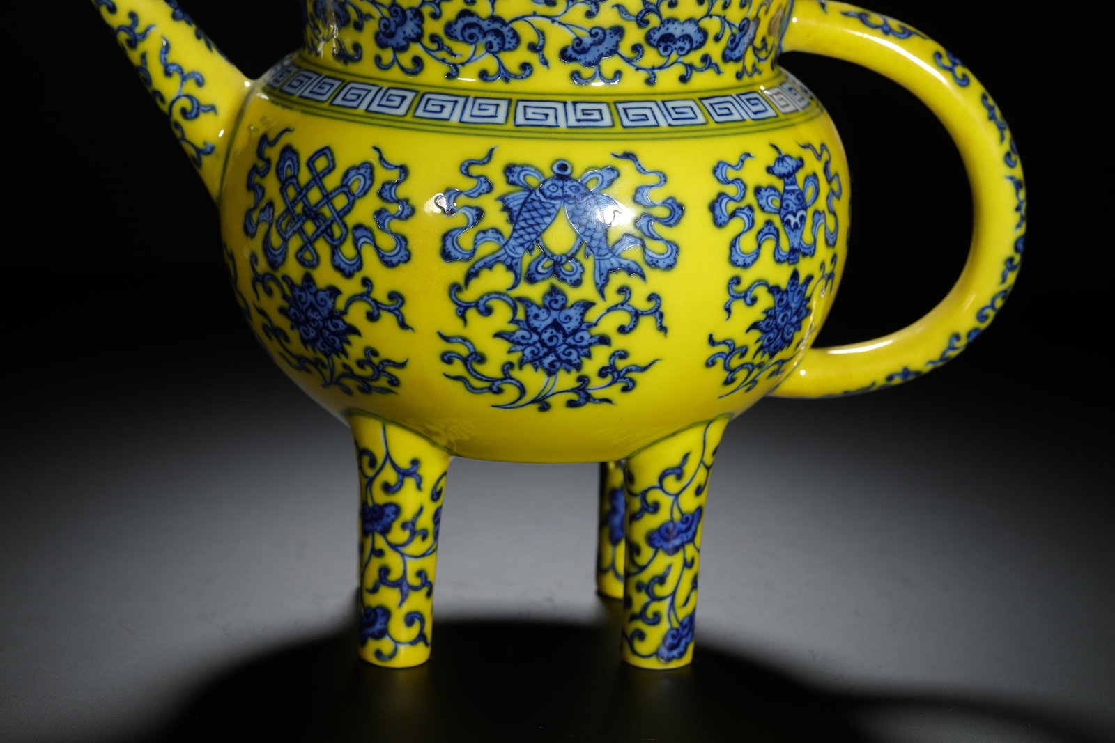 Yellow-Ground Blue and White Eight Buddhist Emblems - 4