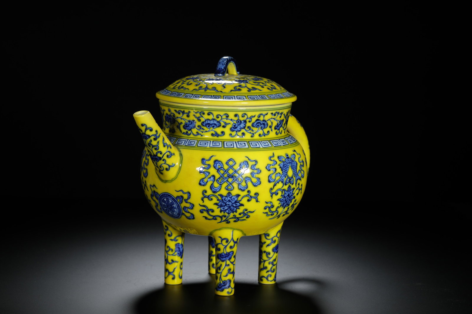 Yellow-Ground Blue and White Eight Buddhist Emblems - 5