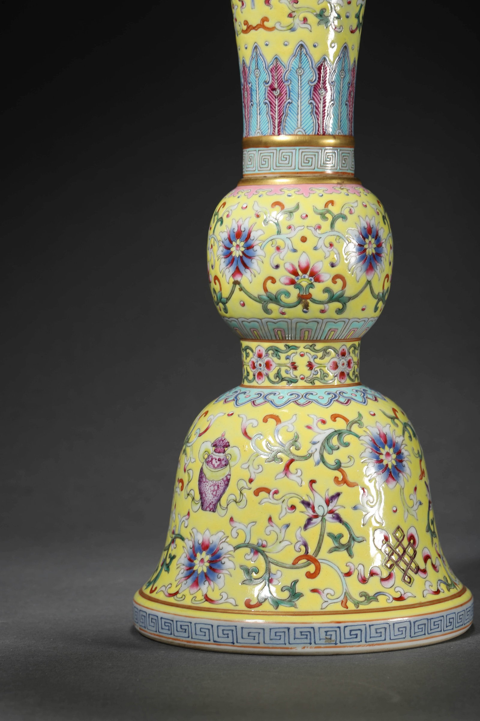 Yellow-ground Famille Rose Interlocking Beaker Vase - 2