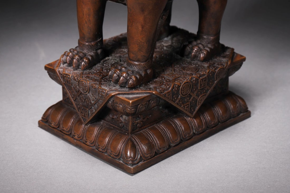 Bronze 'BEAST' incense burner - 3