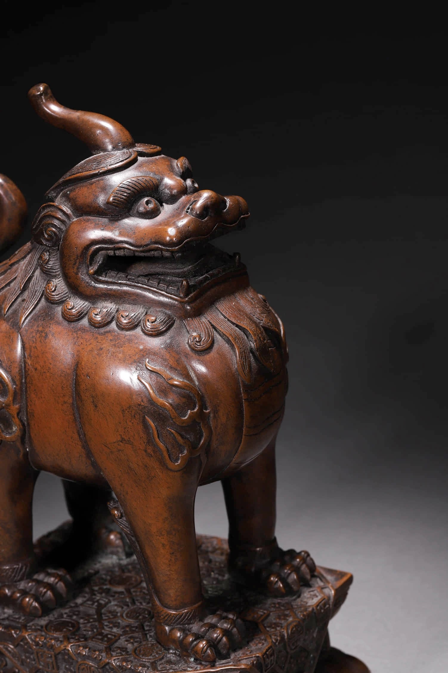 Bronze 'BEAST' incense burner - 5