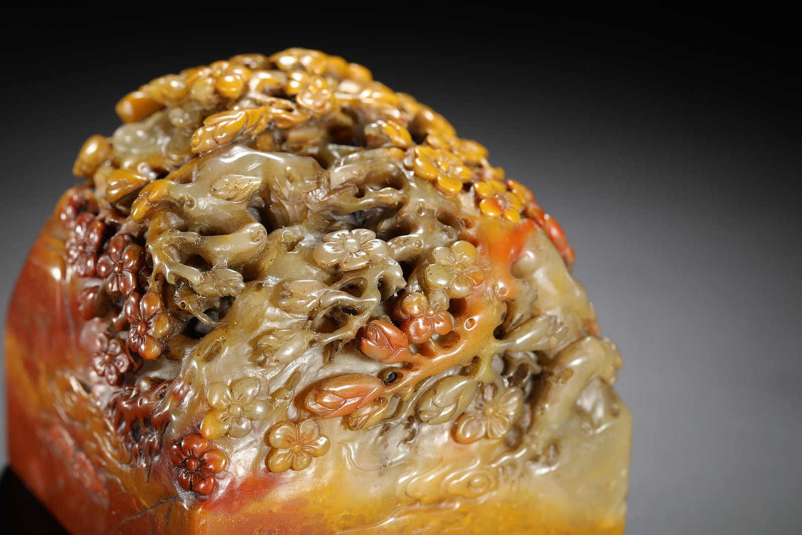 Shoushan Stone Floral Seal - 3
