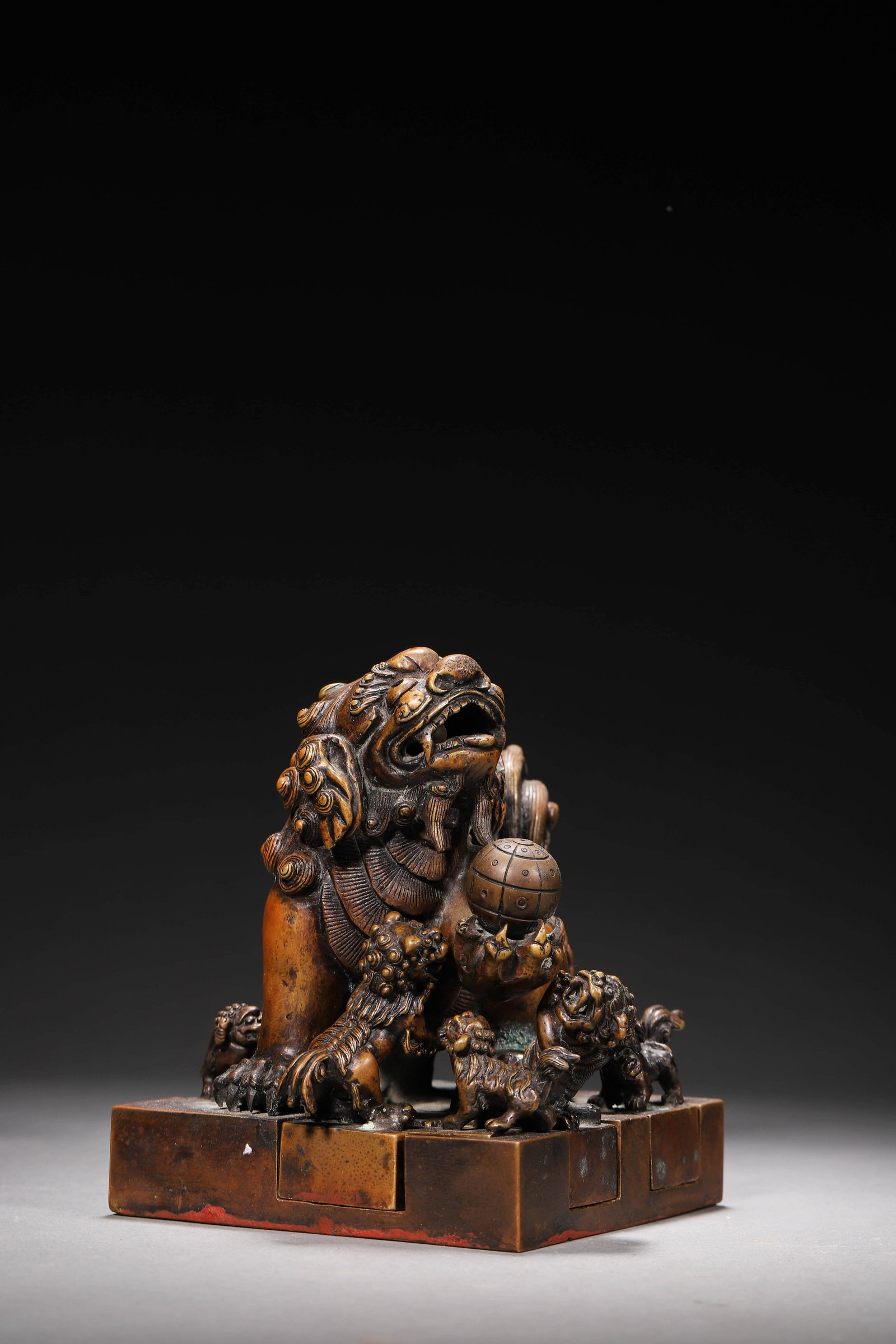 Engraved Bronze Lion Seal - 4