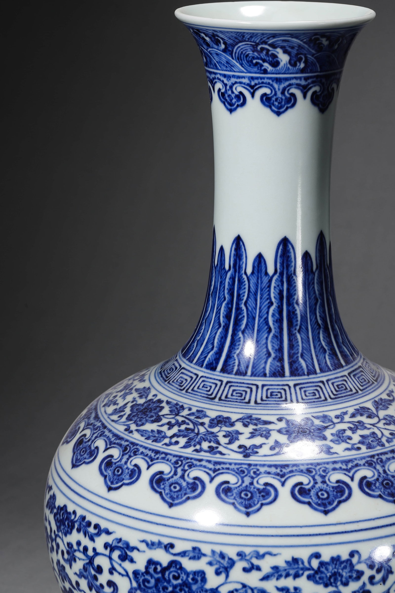 Blue and White Interlocking Lotus Vase - 2