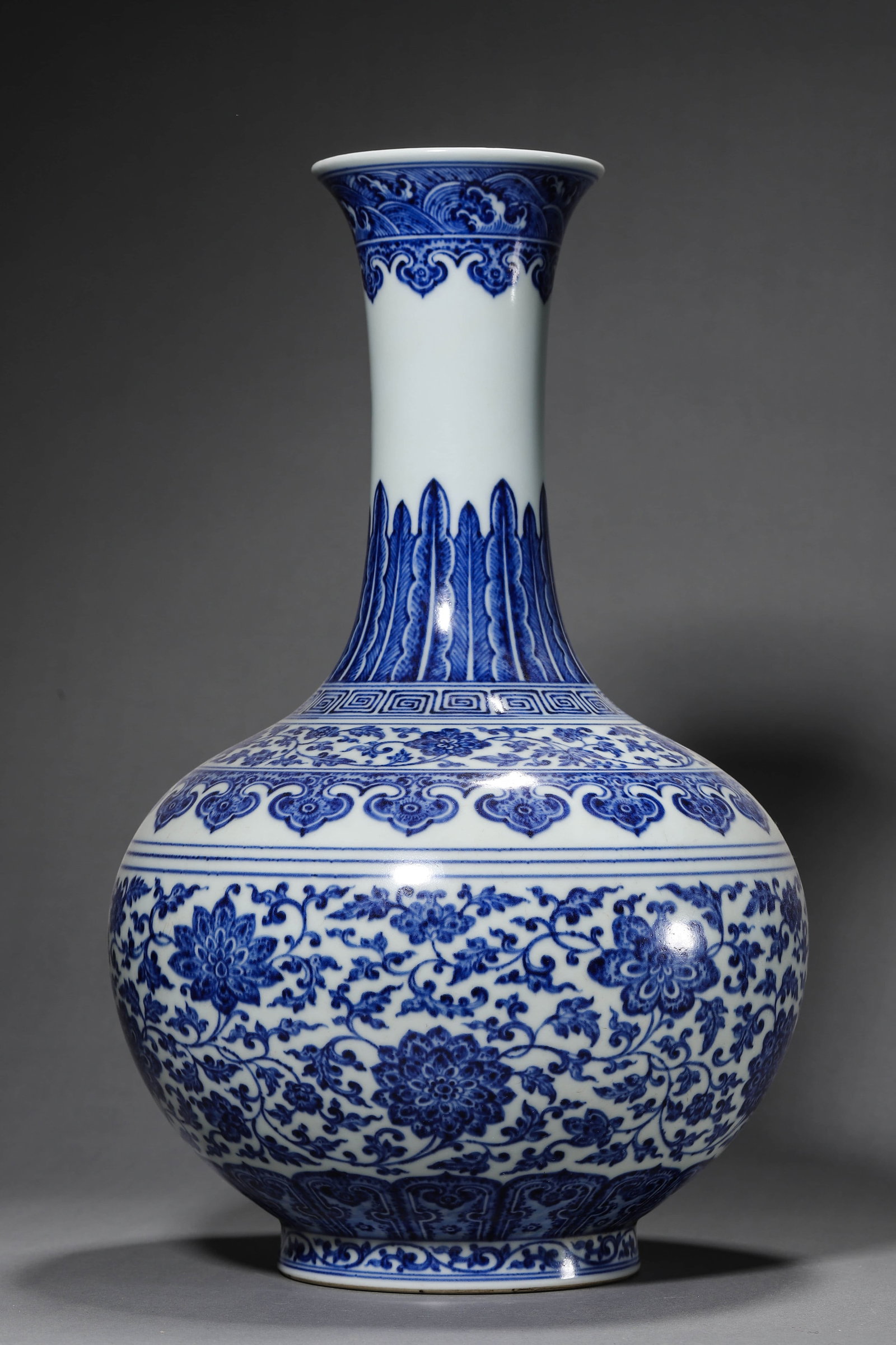 Blue and White Interlocking Lotus Vase - 4