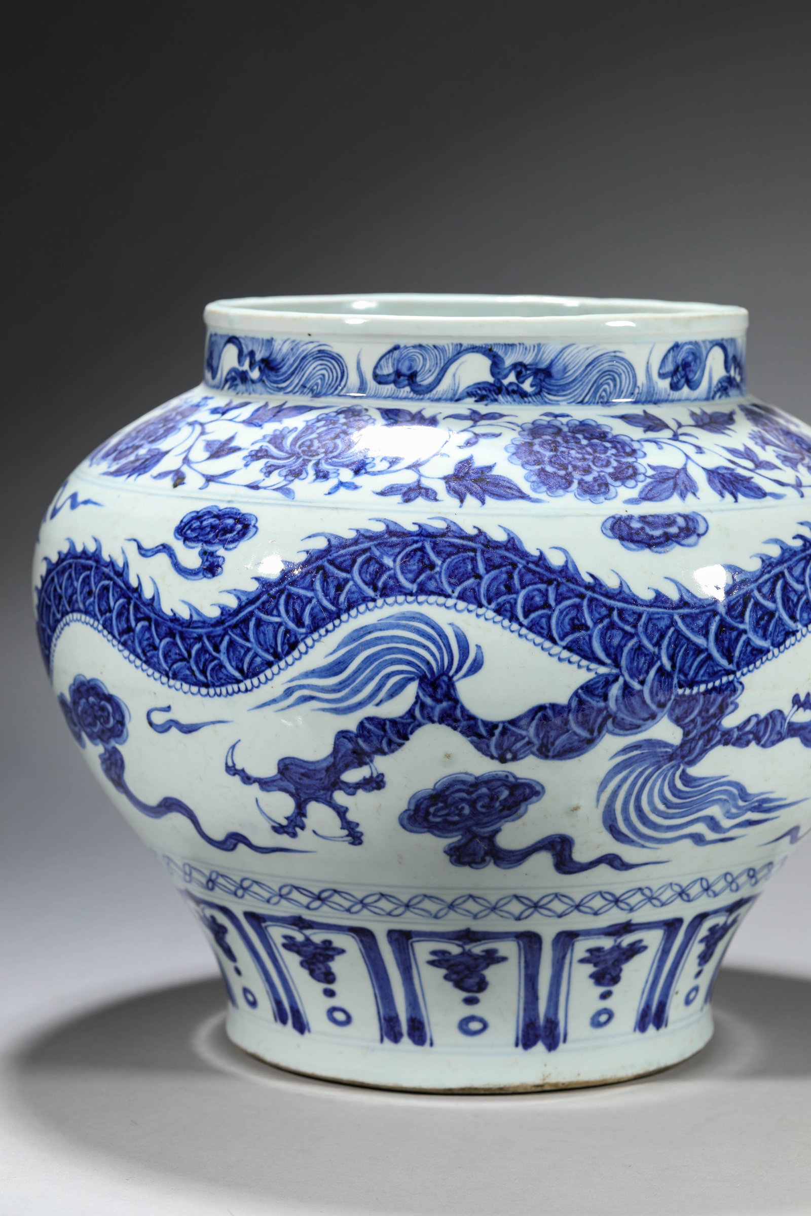 Blue and White Interlocking Peony Auspicious Cloud Dragon Large Jar - 5