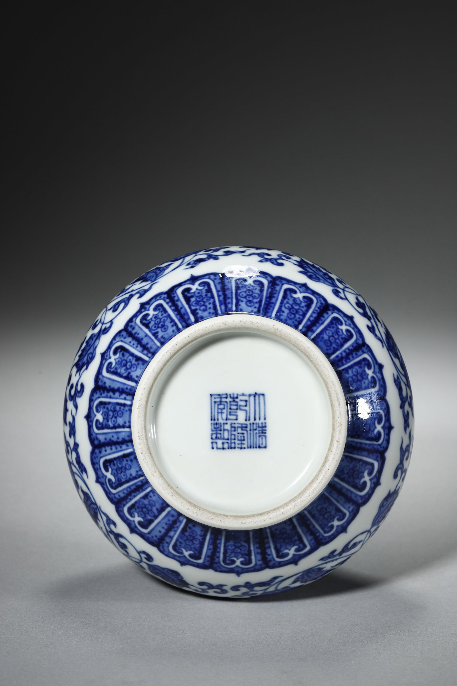 Blue and White Garlic-Head Vase - 7
