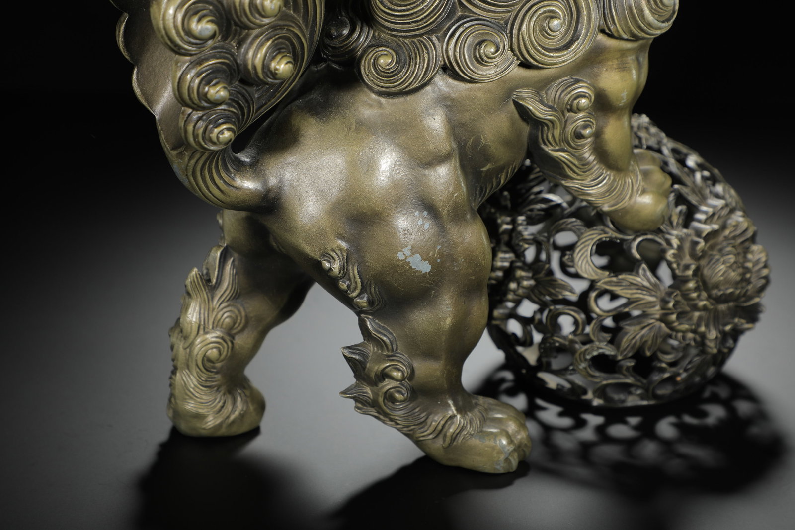 Bronze Lion Rolling Ball Ornament - 14