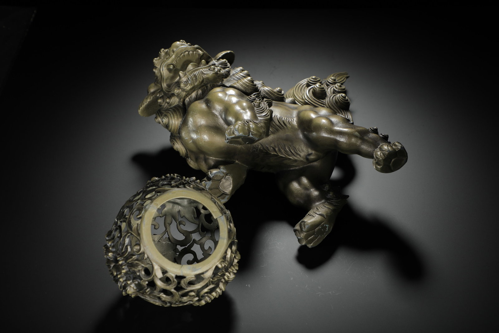 Bronze Lion Rolling Ball Ornament - 15