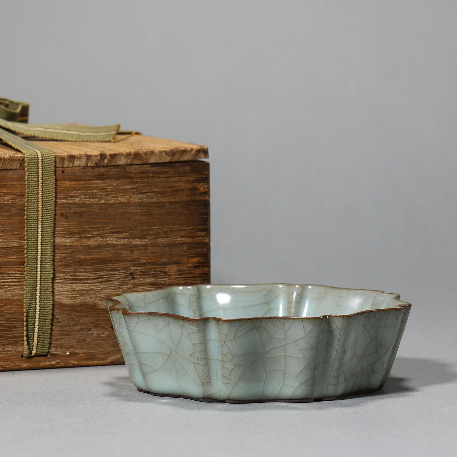 Guan-Type Lobed Washer (1 of 6)