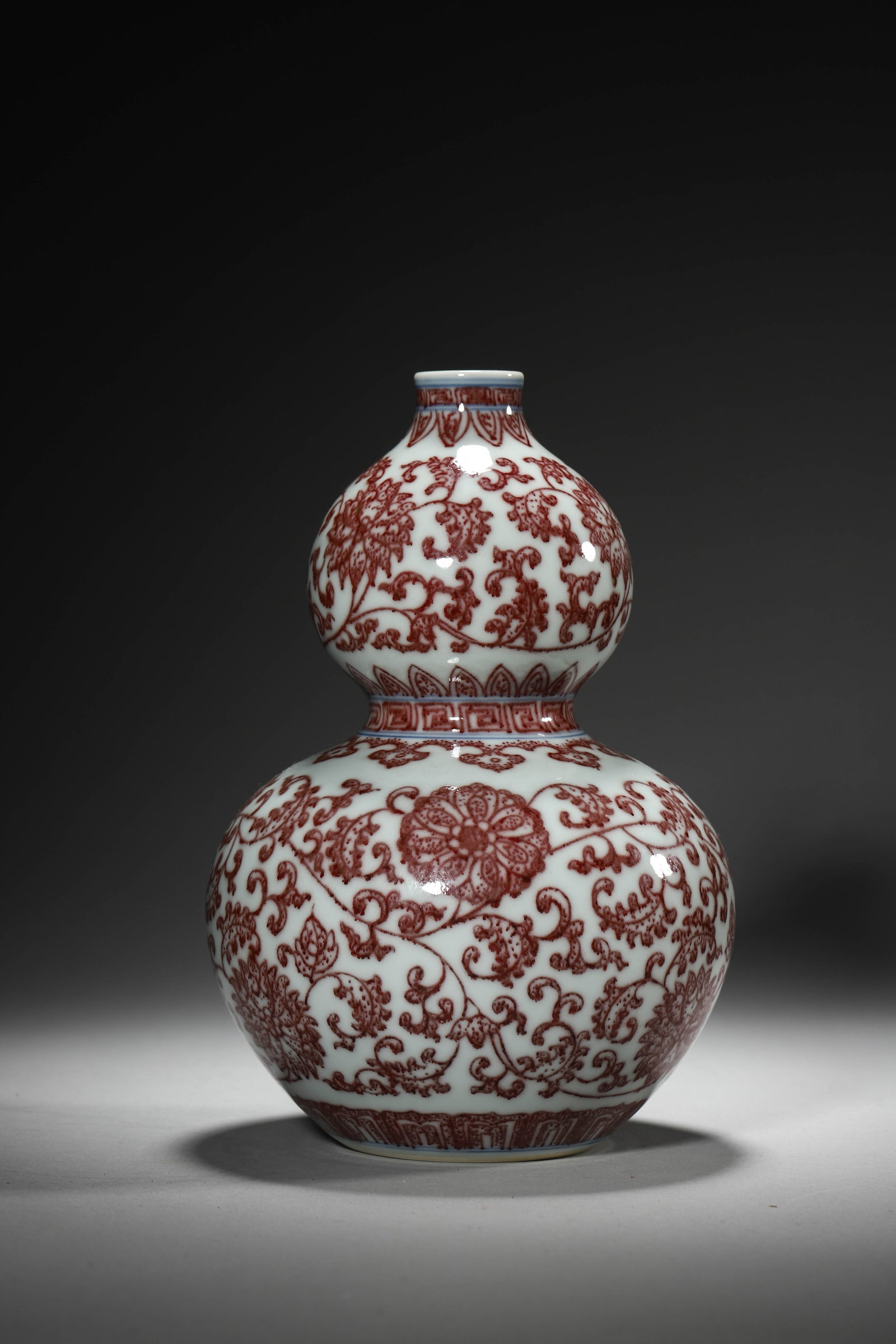 Red under glazed double-gourd shaped vase - 2