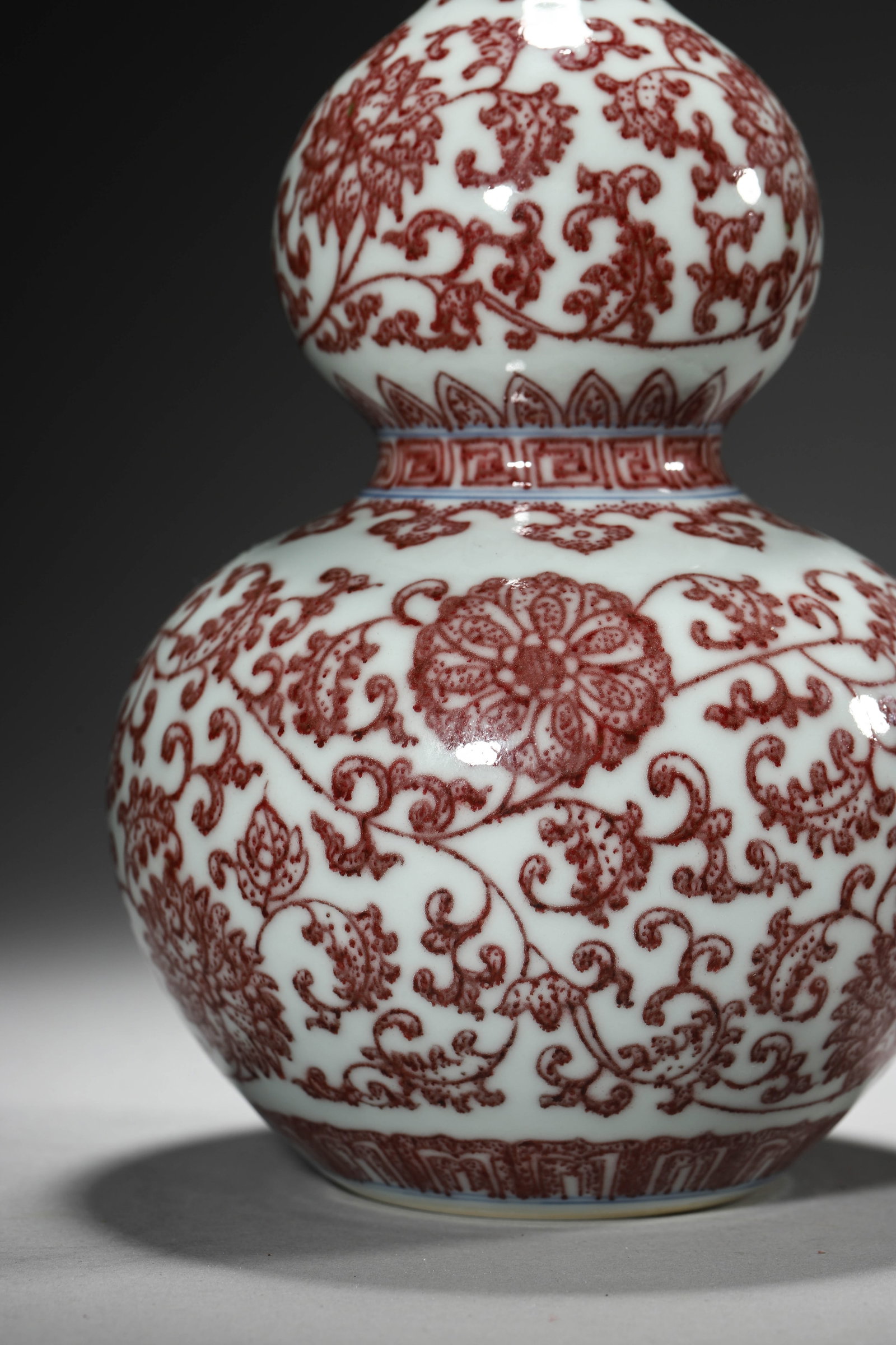 Red under glazed double-gourd shaped vase - 3