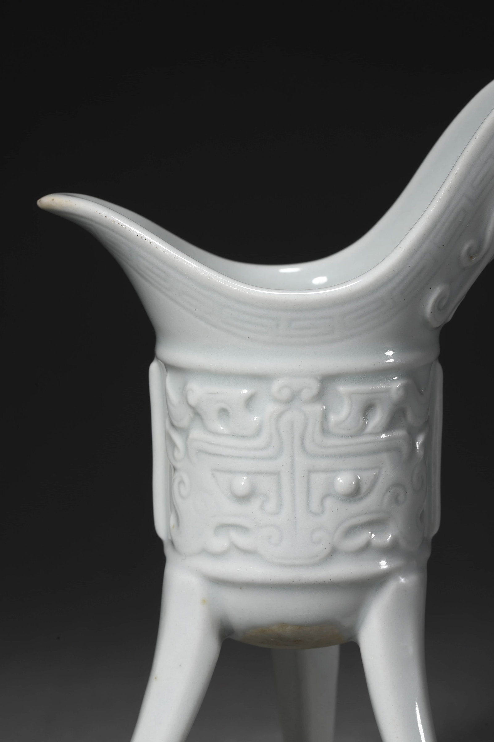 White-Glazed Beast-Face Wine Vessel - 6