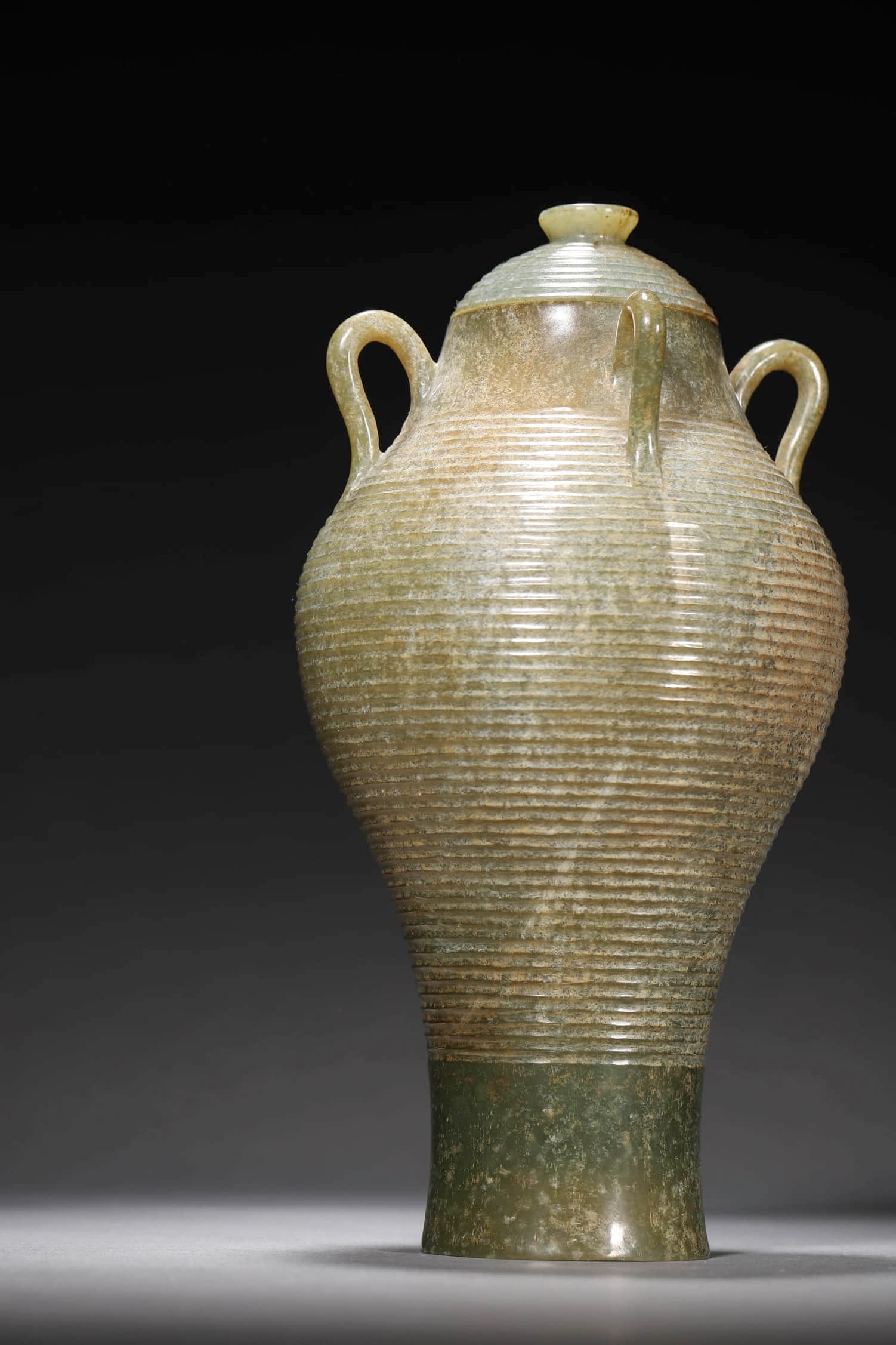 Carved Jade Four-Hooked Vase - 5