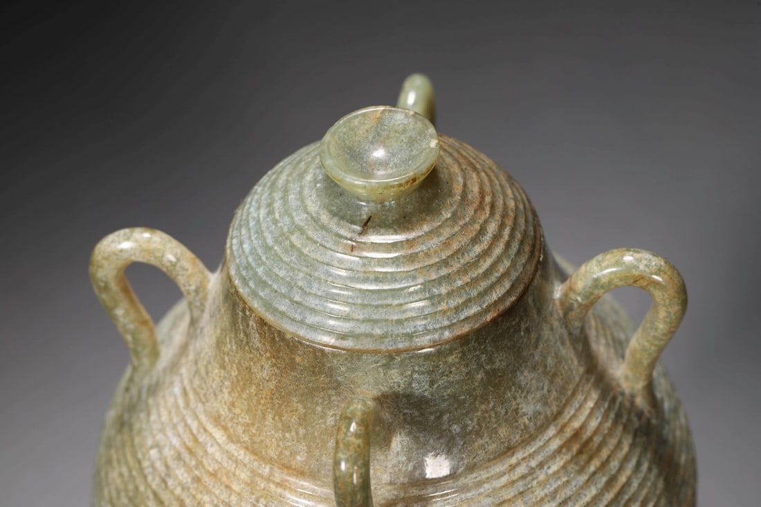 Carved Jade Four-Hooked Vase - 7