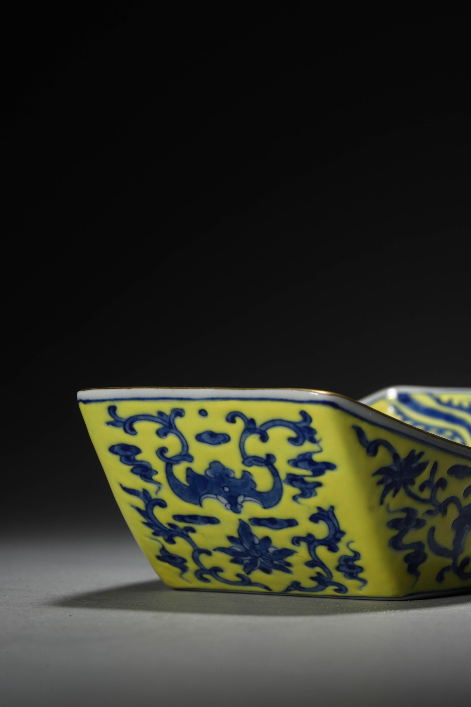 Yellow Ground Dragon Tea Tray - 7