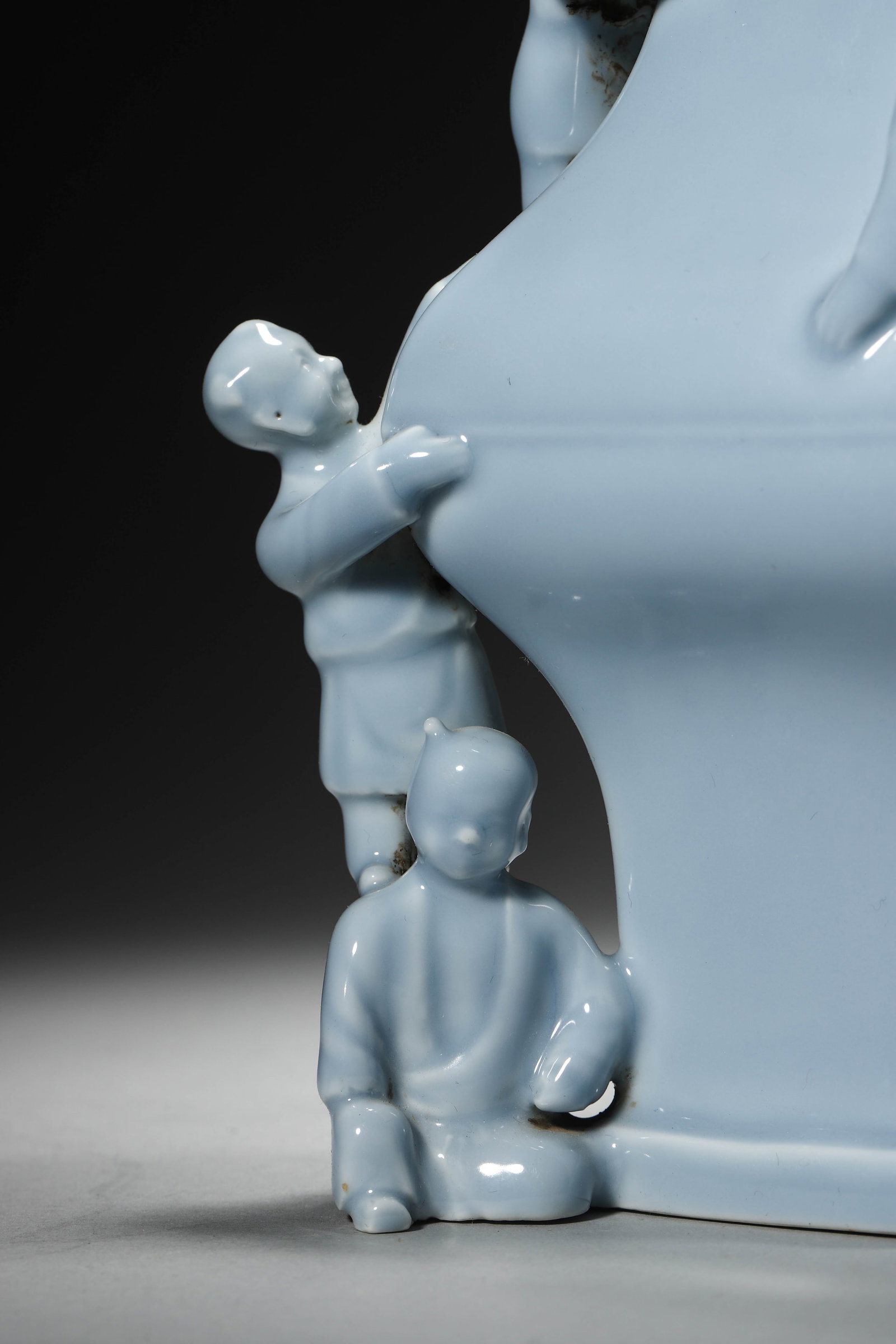 Blue-Ground Boys' Vase - 3