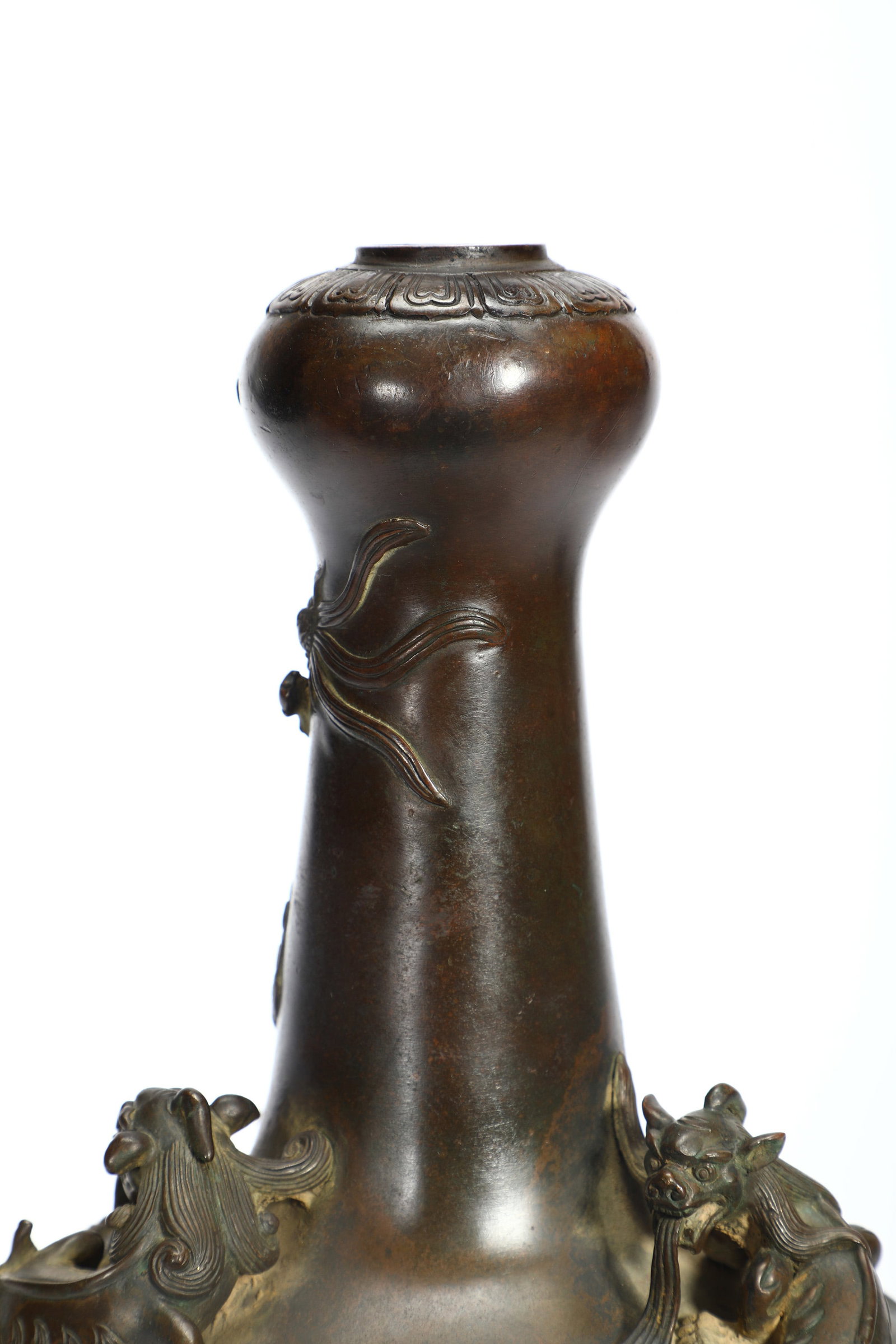 Bronze 'Double-Dragon' Vase - 2