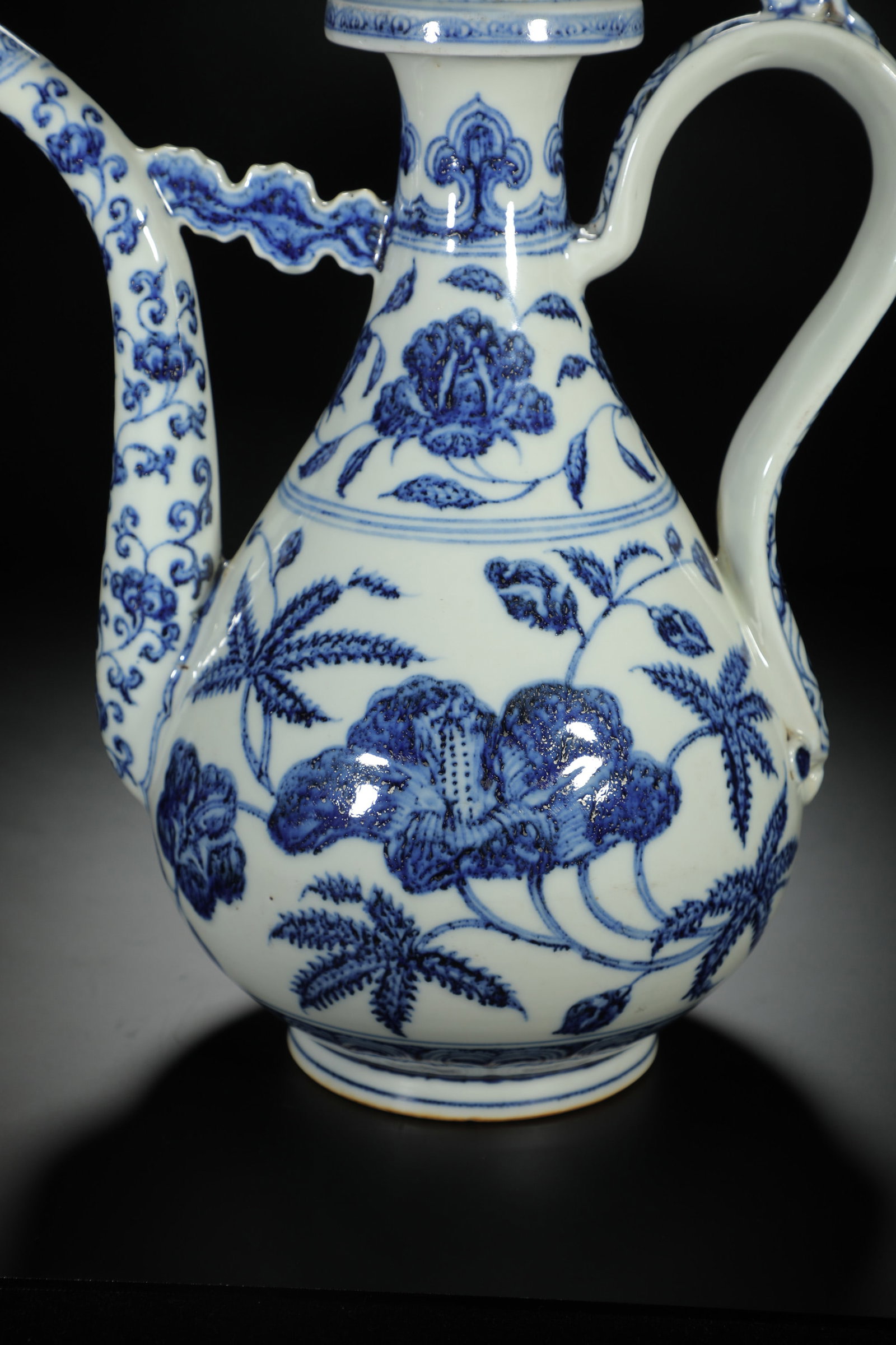Blue and White Plantain Leaf Ewer - 4