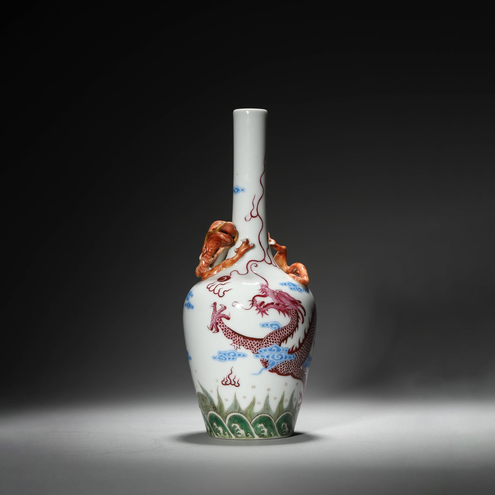 Famille-rose Dragon Vase: Famille-rose Dragon Vase Diam.8cm Height:20.5cm