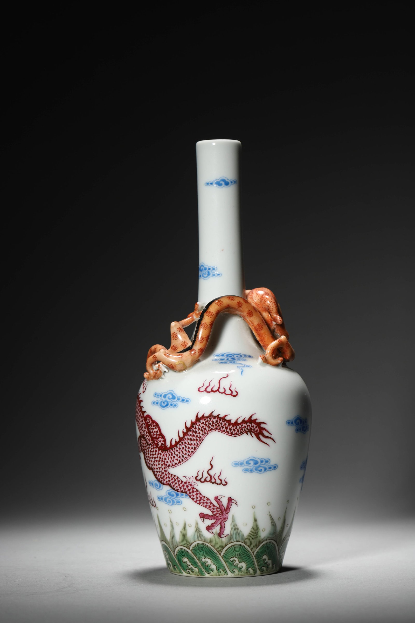 Famille-rose Dragon Vase - 4