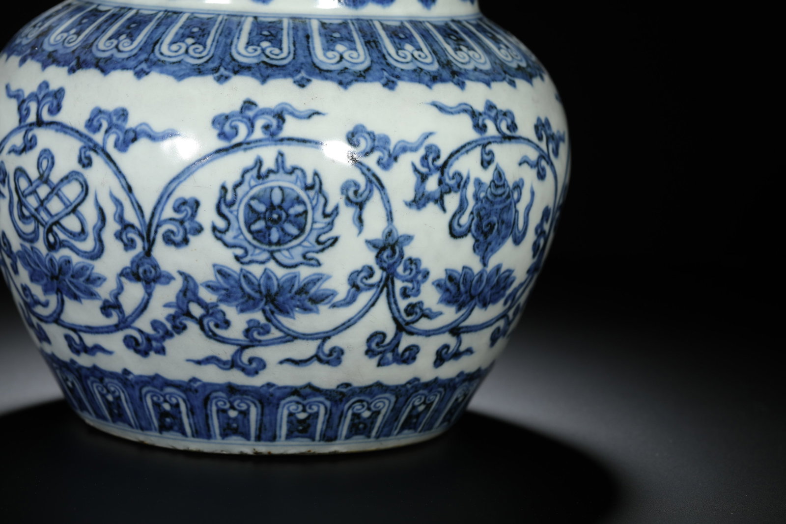 Blue and White Eight Buddhist Emblems Jar - 3