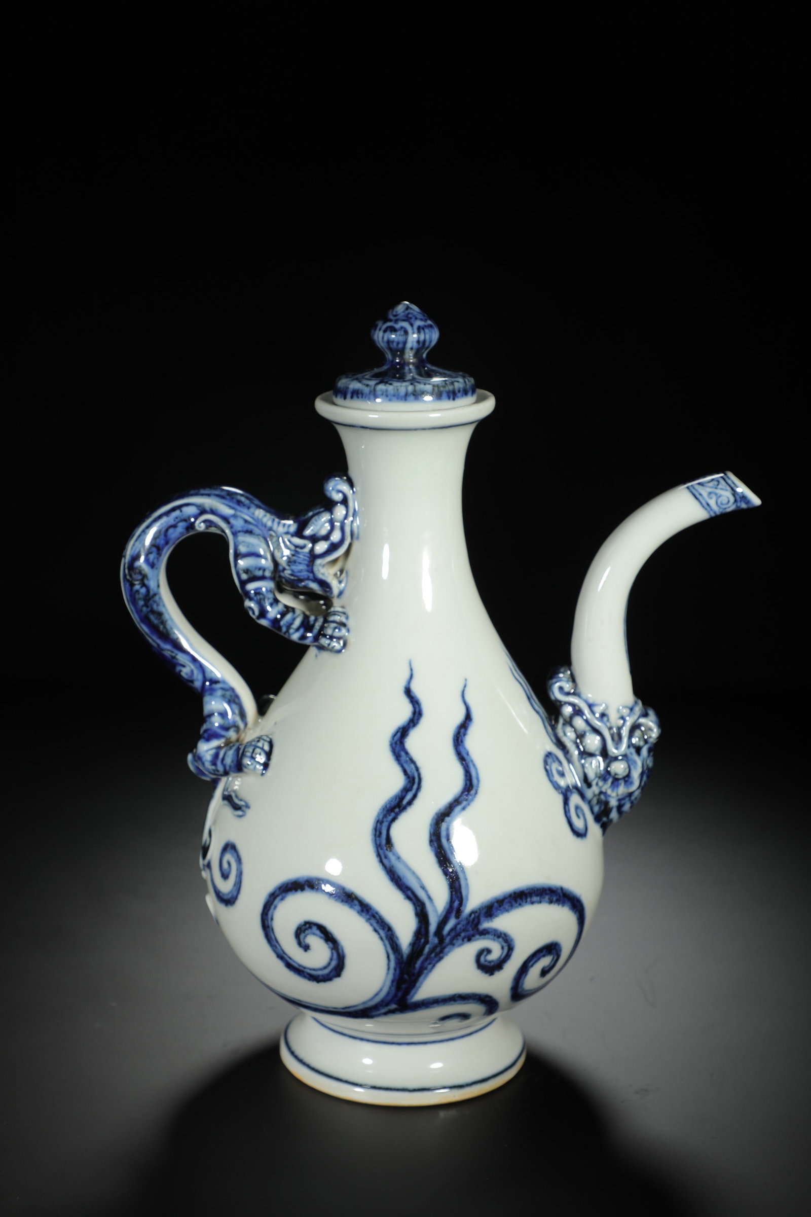Blue and White Dragon-Head Ewer - 7