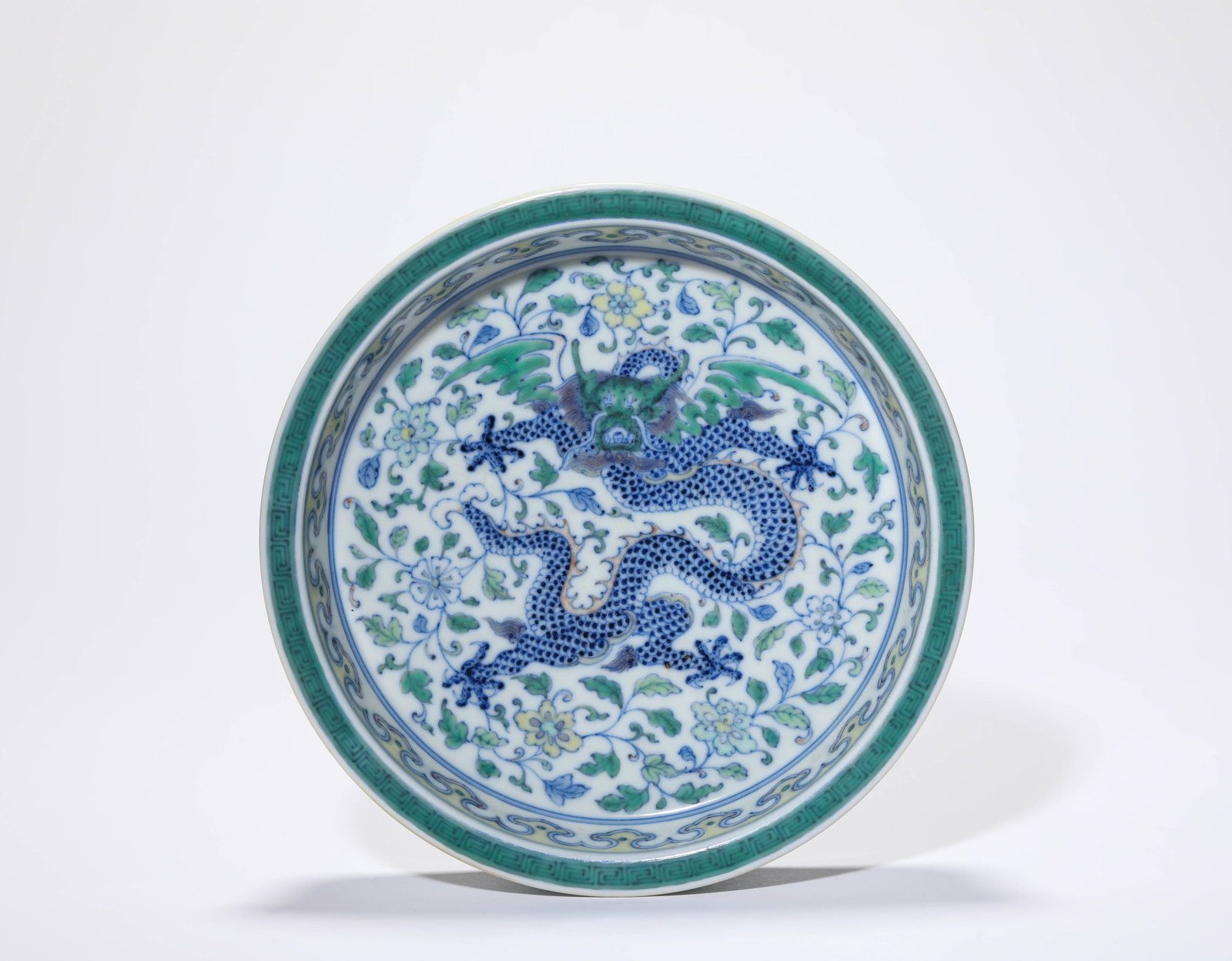 A DOUCAI ?DRAGON? BRUSH WASHER: A DOUCAI ?DRAGON? BRUSH WASHER Description: Dimensions: Length: 18.2 cm x Width: 3.6 cm. All measurements are approximate. (????????)