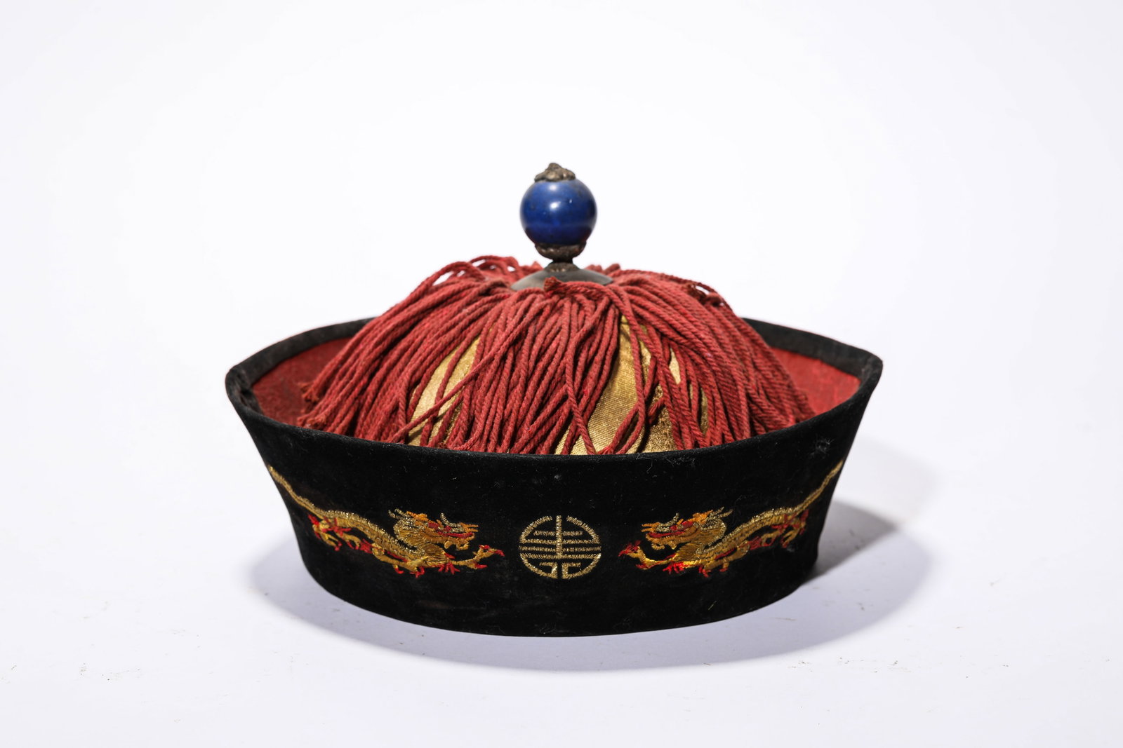 AN OFFICIAL?S HAT: AN OFFICIAL?S HAT Description: Dimensions: Width: 24 cm x Height: 17 cm. All measurements are approximate.
