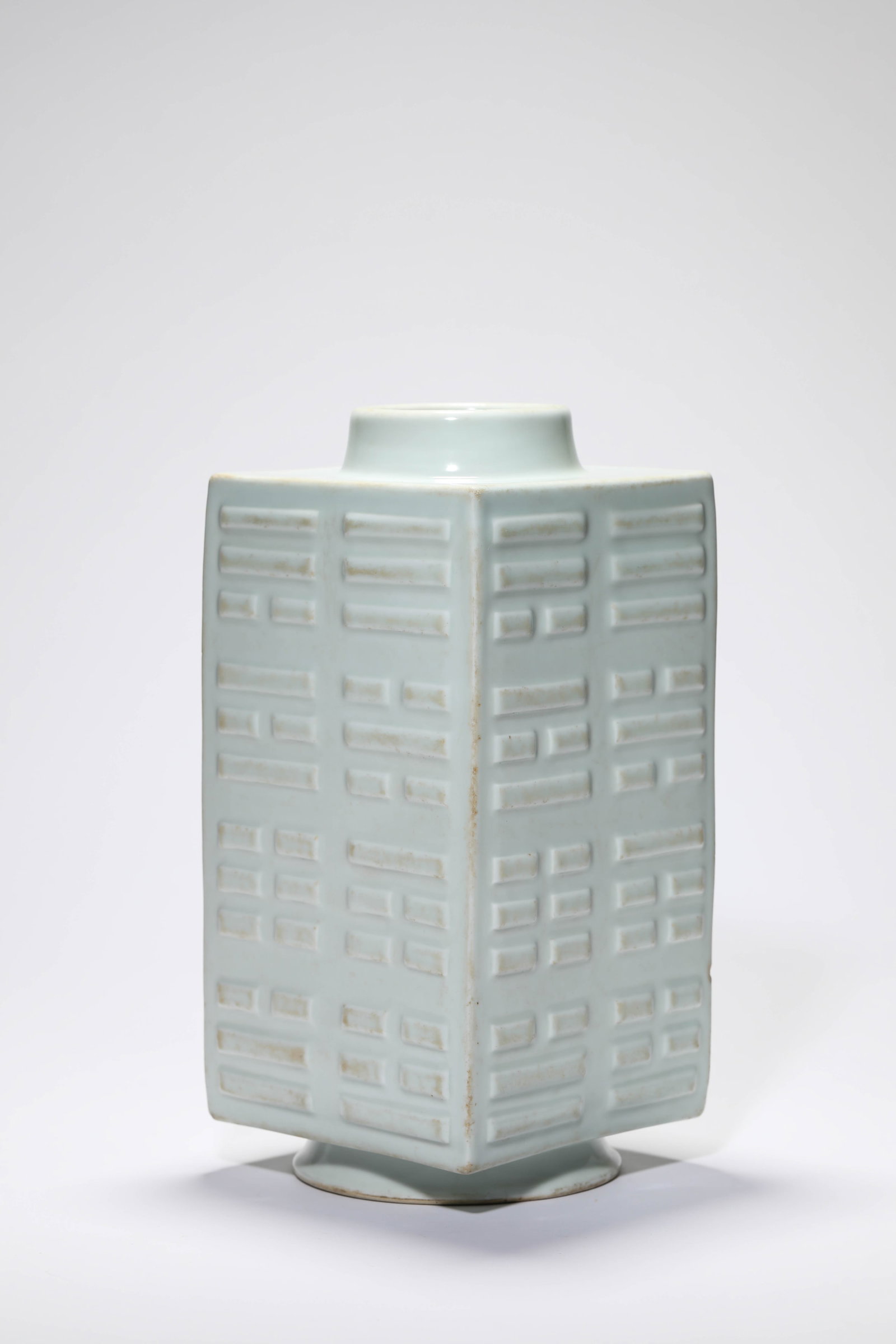 A WHITE-GLAZED CONG-FORM VASE - 2