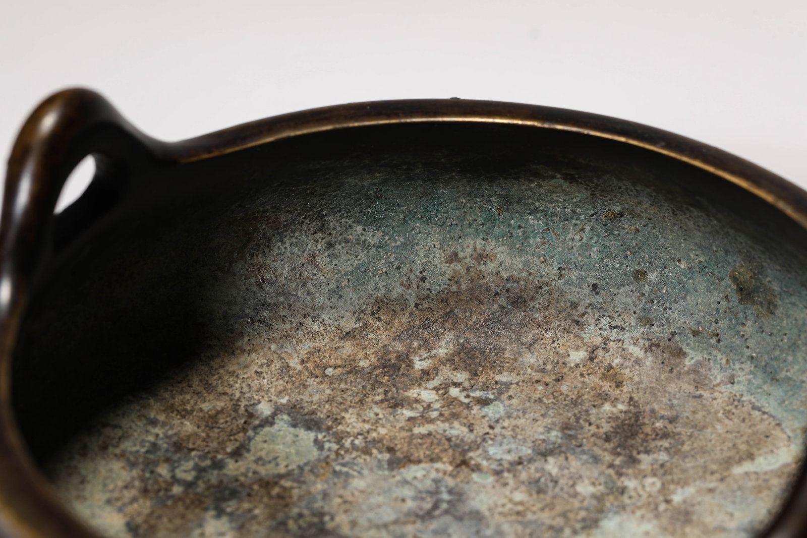A BRONZE ?UPRIGHT-HANDLED? CENSER - 4