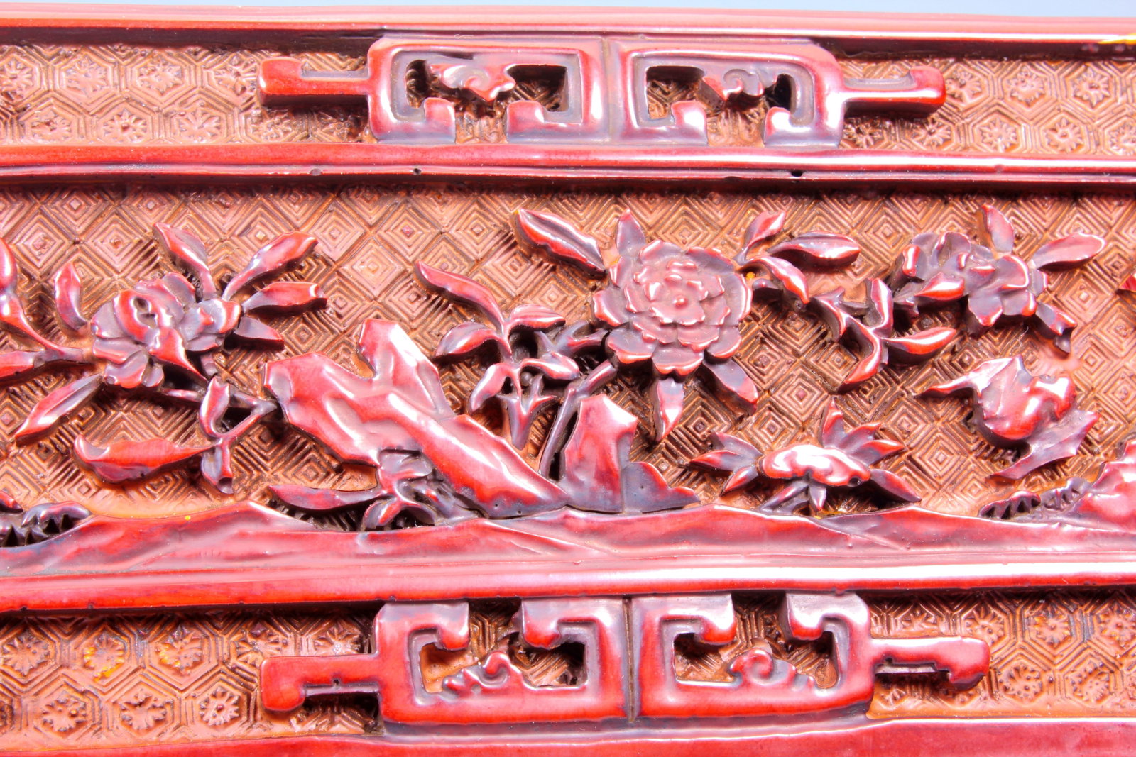 A CARVED LACQUER 'UNIVERSAL CELEBRATION' COVERED BOX - 7