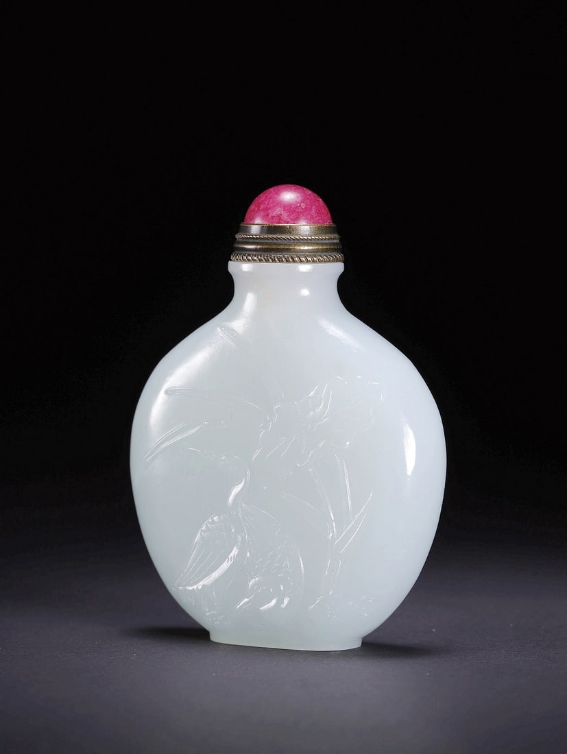 A HETIAN JADE SNUFF BOTTLE - 4