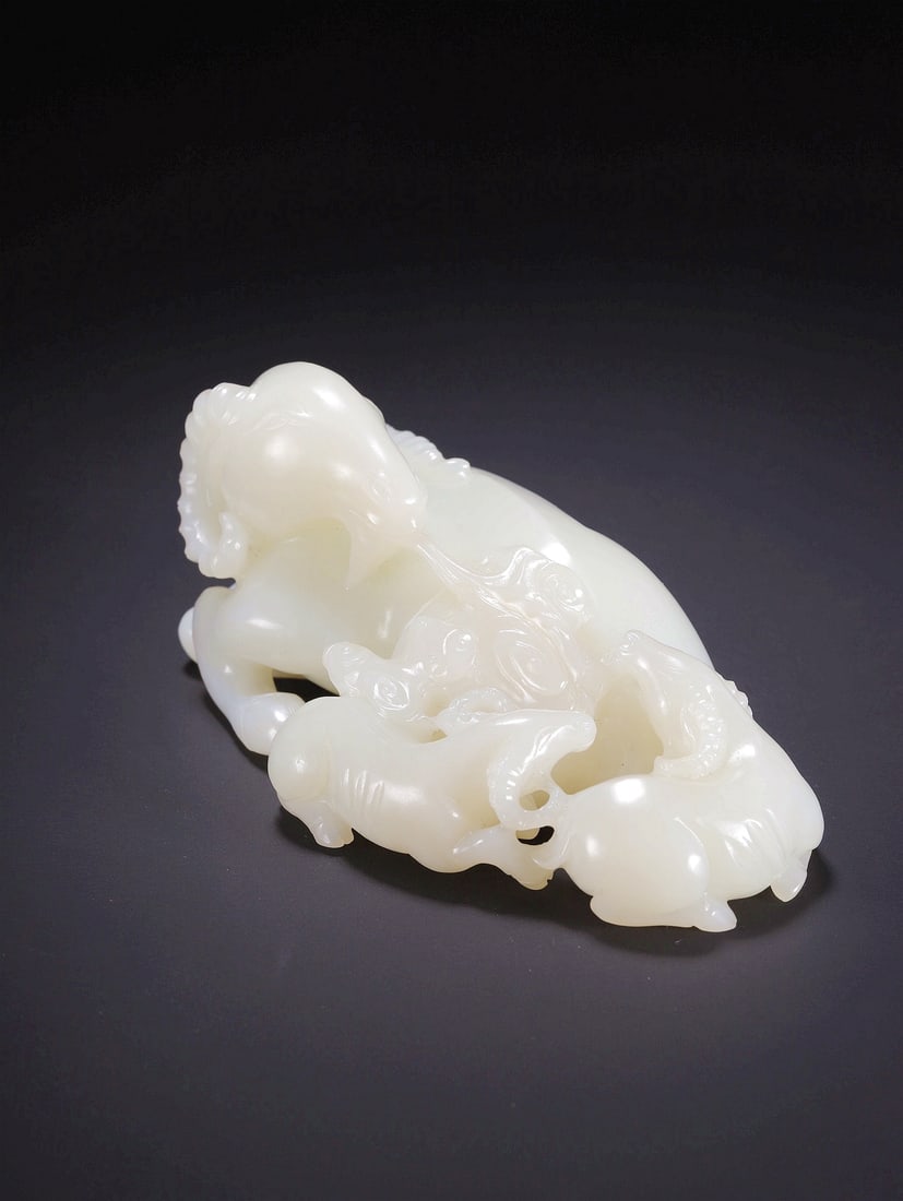 A HETIAN JADE 'THREE RAMS' DISPLAY PIECE - 2