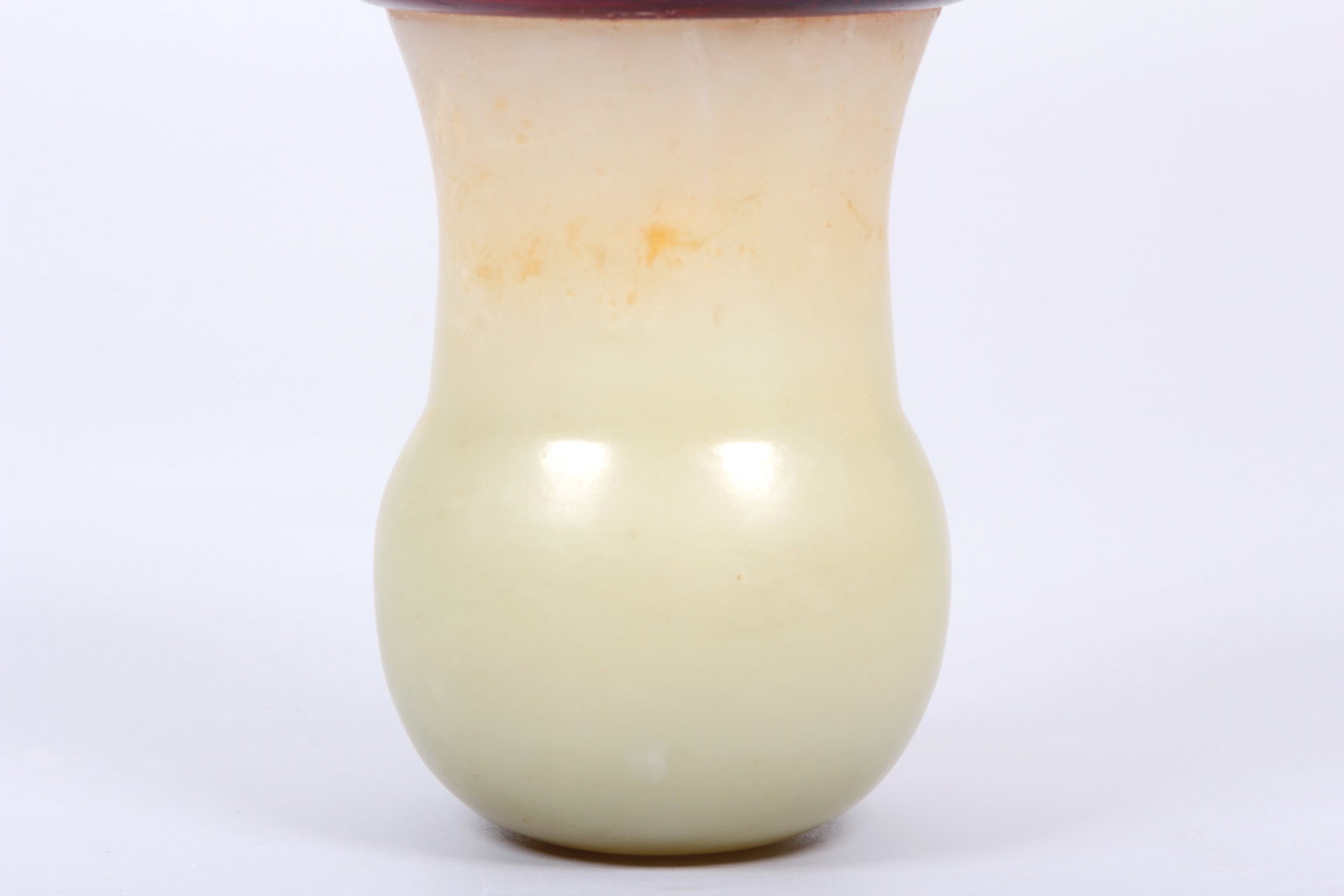 A HETIAN JADE INSECT-FORM GOURD - 2