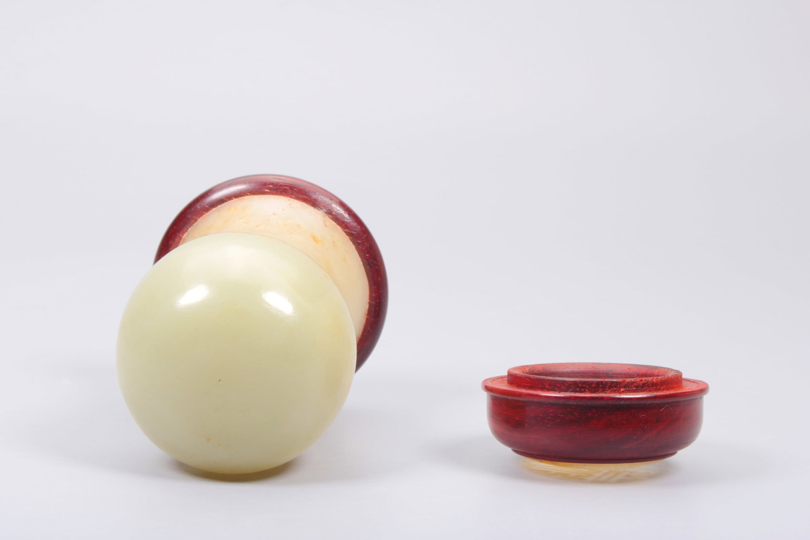 A HETIAN JADE INSECT-FORM GOURD - 6