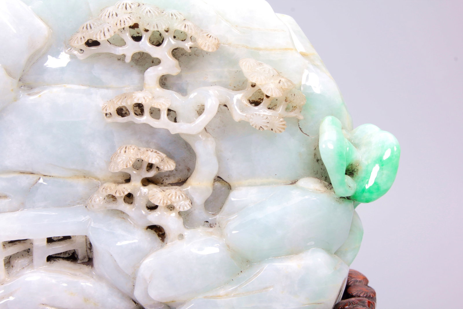 A JADEITE 'LANDSCAPE AND FIGURES' DISPLAY PIECE - 10