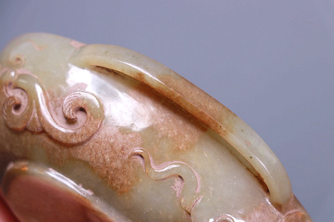 A JADE CUP WITH CHILONG HANDLES - 6