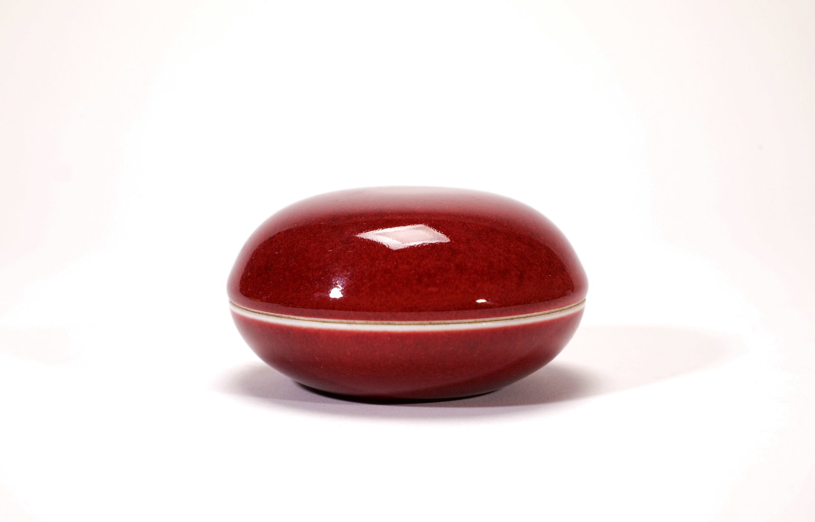 A RED GLAZED POWDER BOX - 2