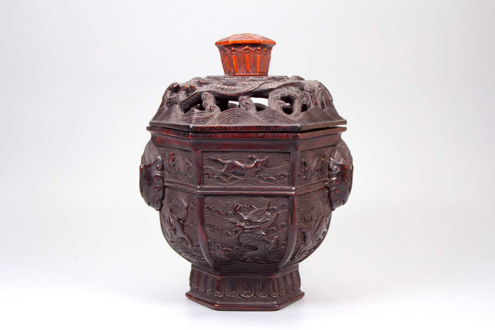 A ZITAN DOUBLE-EAR DRAGON AND SEA MONSTER INCENSE BURNER: A ZITAN DOUBLE-EAR DRAGON AND SEA MONSTER INCENSE BURNER Size:Height:23.3cm,Width:18.5cm,Length:15.2cm