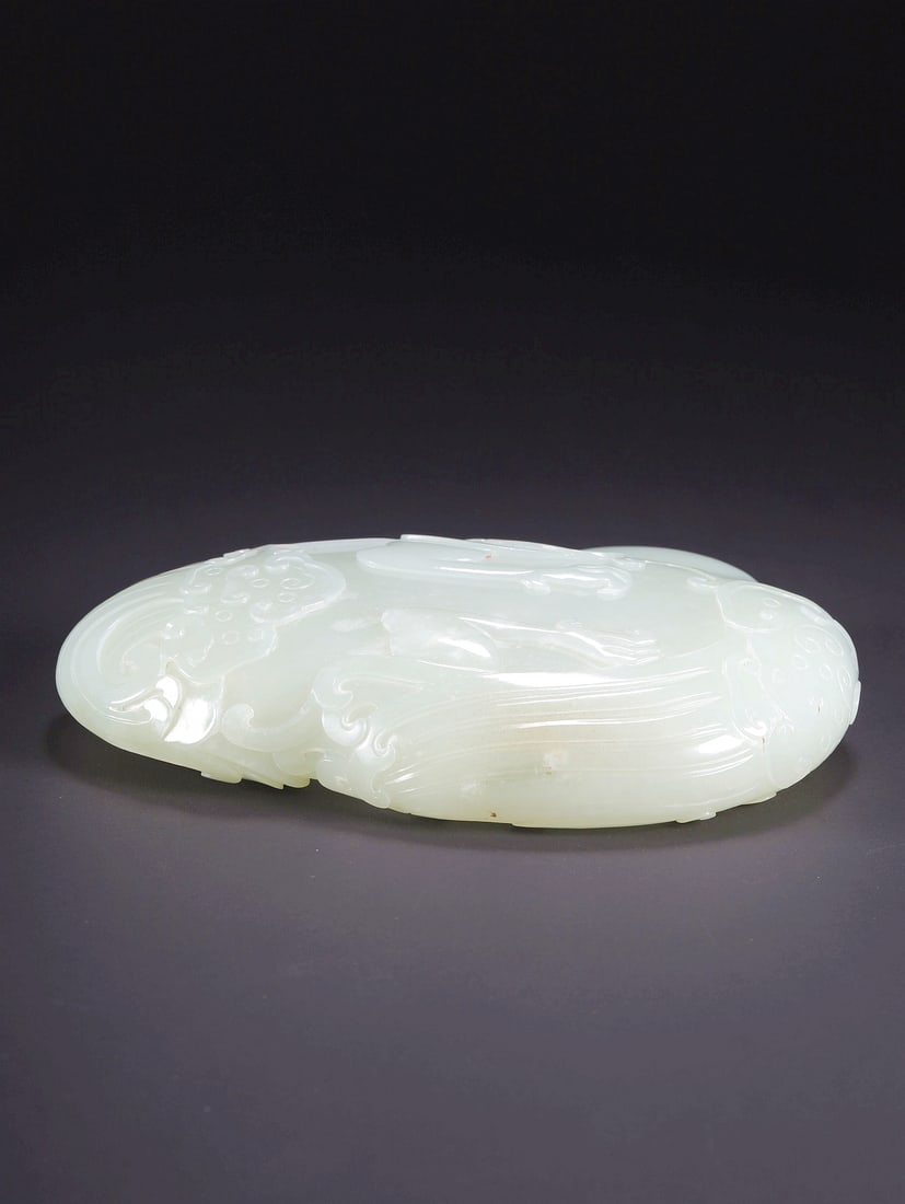 A HETIAN JADE 'PHOENIX' BRUSH WASHER - 10