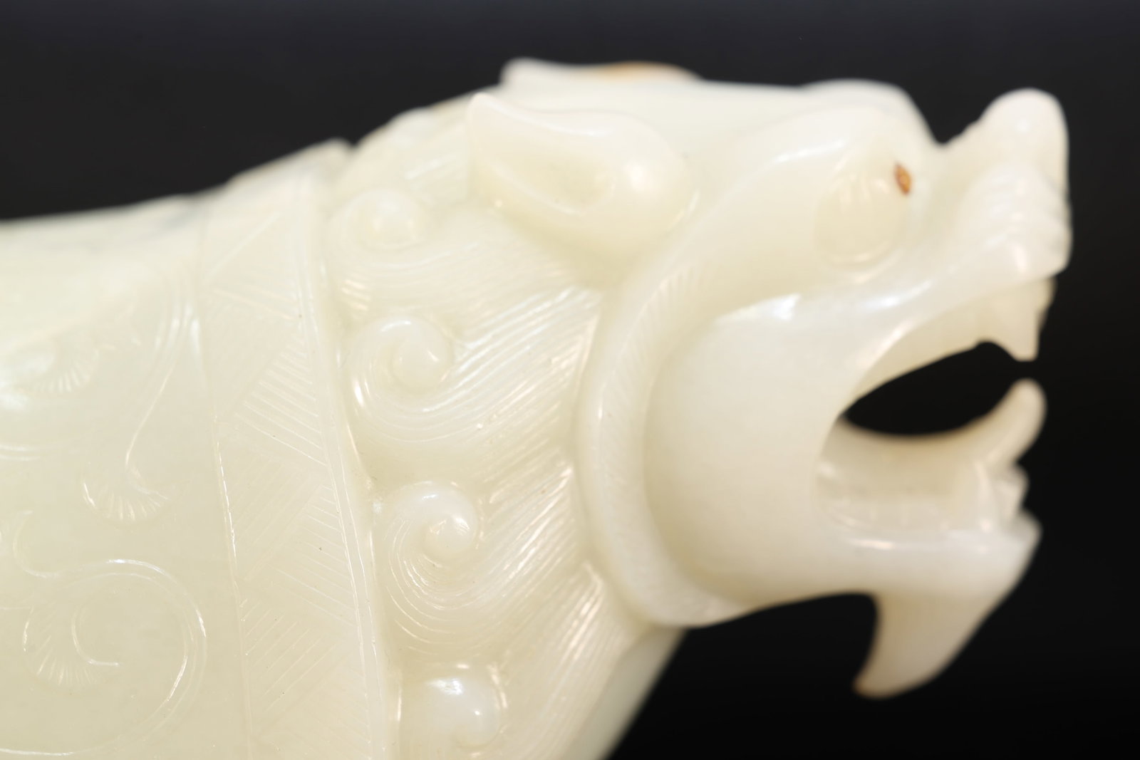 Jade Carved Flower Pattern Beast Shape Pillow - 2
