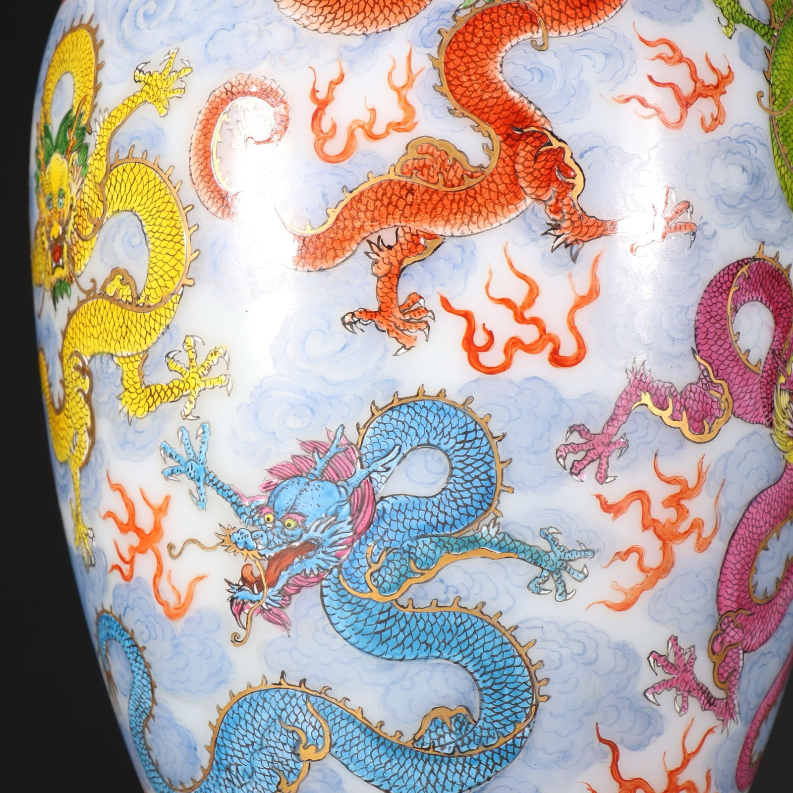 Glassware Enamel Blue Base Dragon Pattern Vase - 4