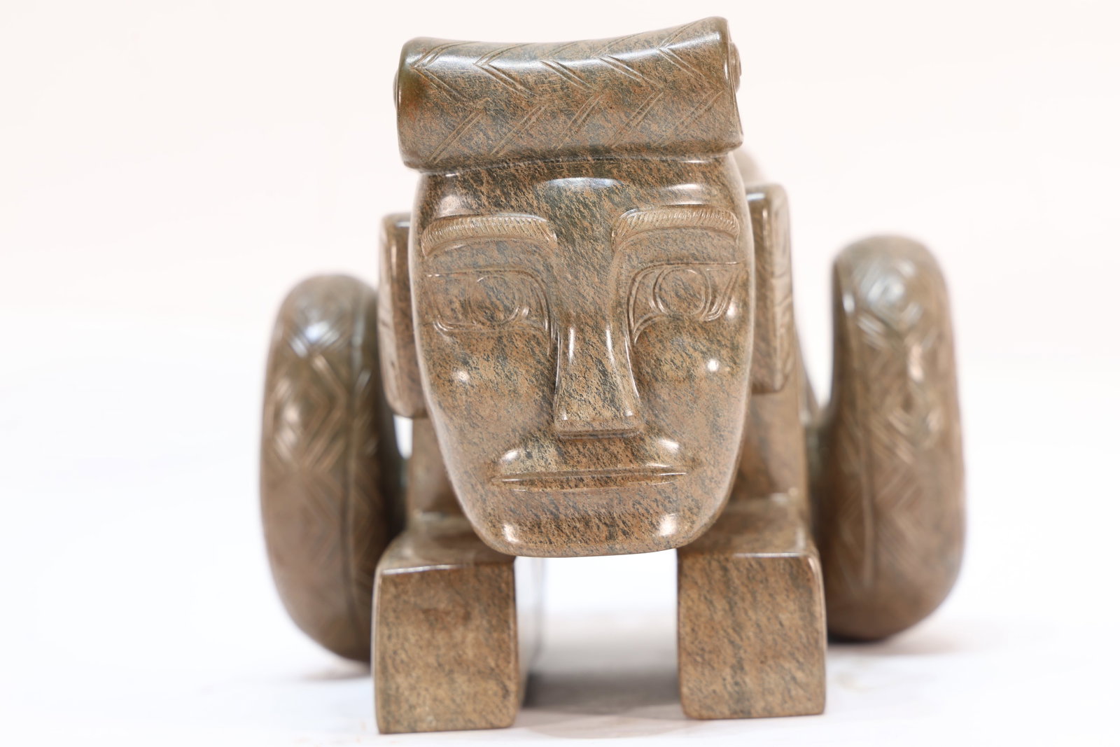 Jade Carved Beast Face Pattern Character Shape Figure - 3