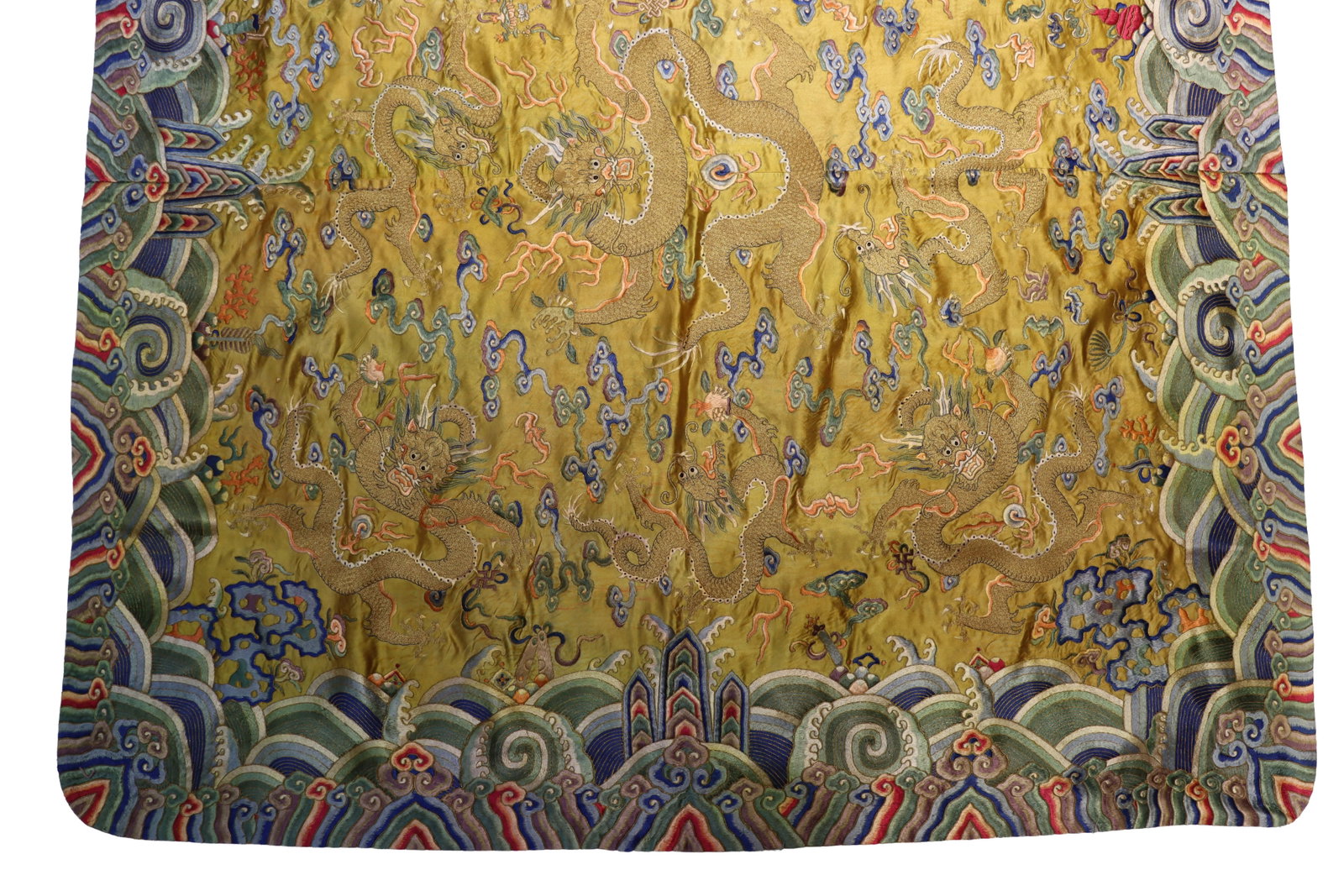 Silk Cloud and Dragon Pattern Embroidery - 2