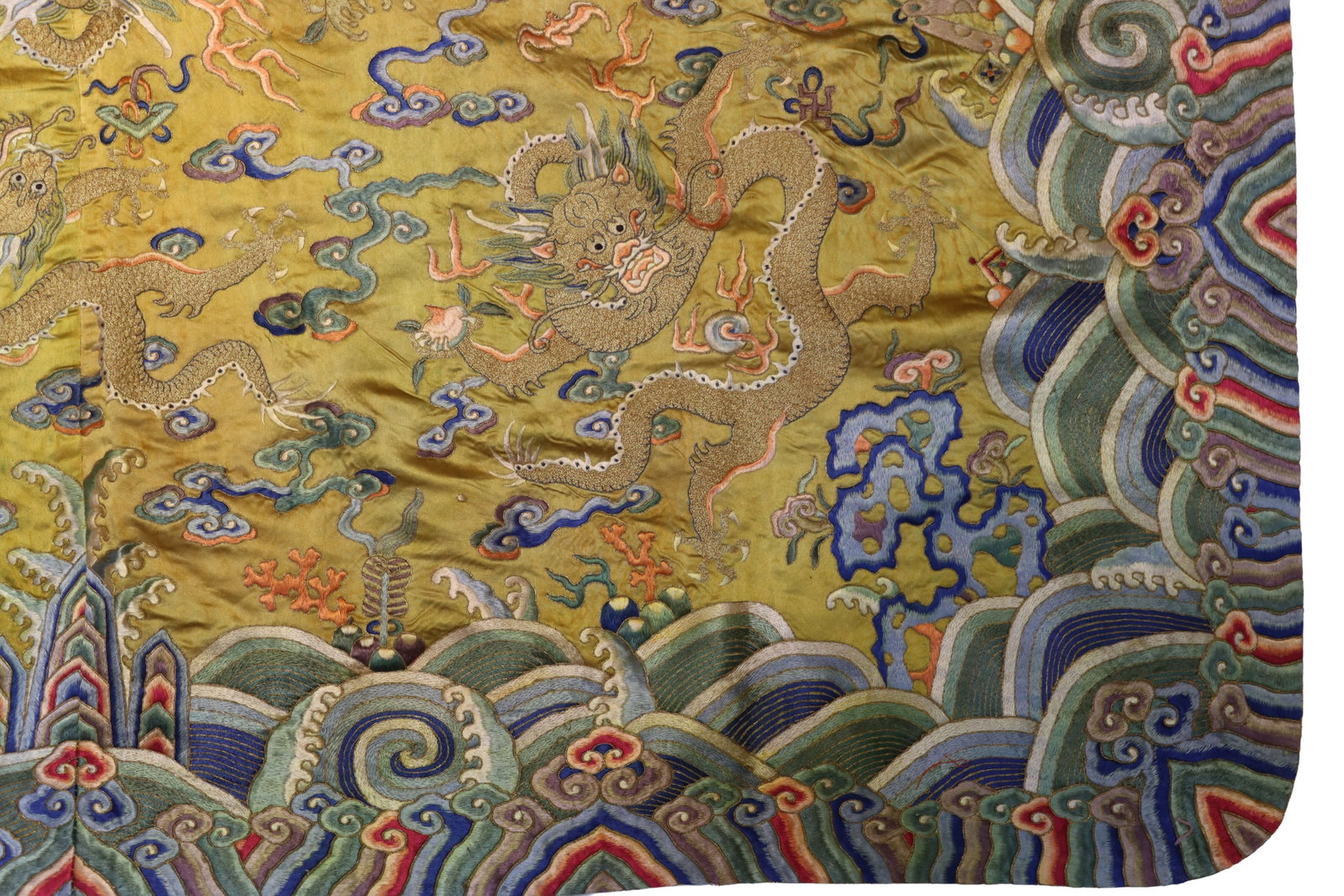 Silk Cloud and Dragon Pattern Embroidery - 6