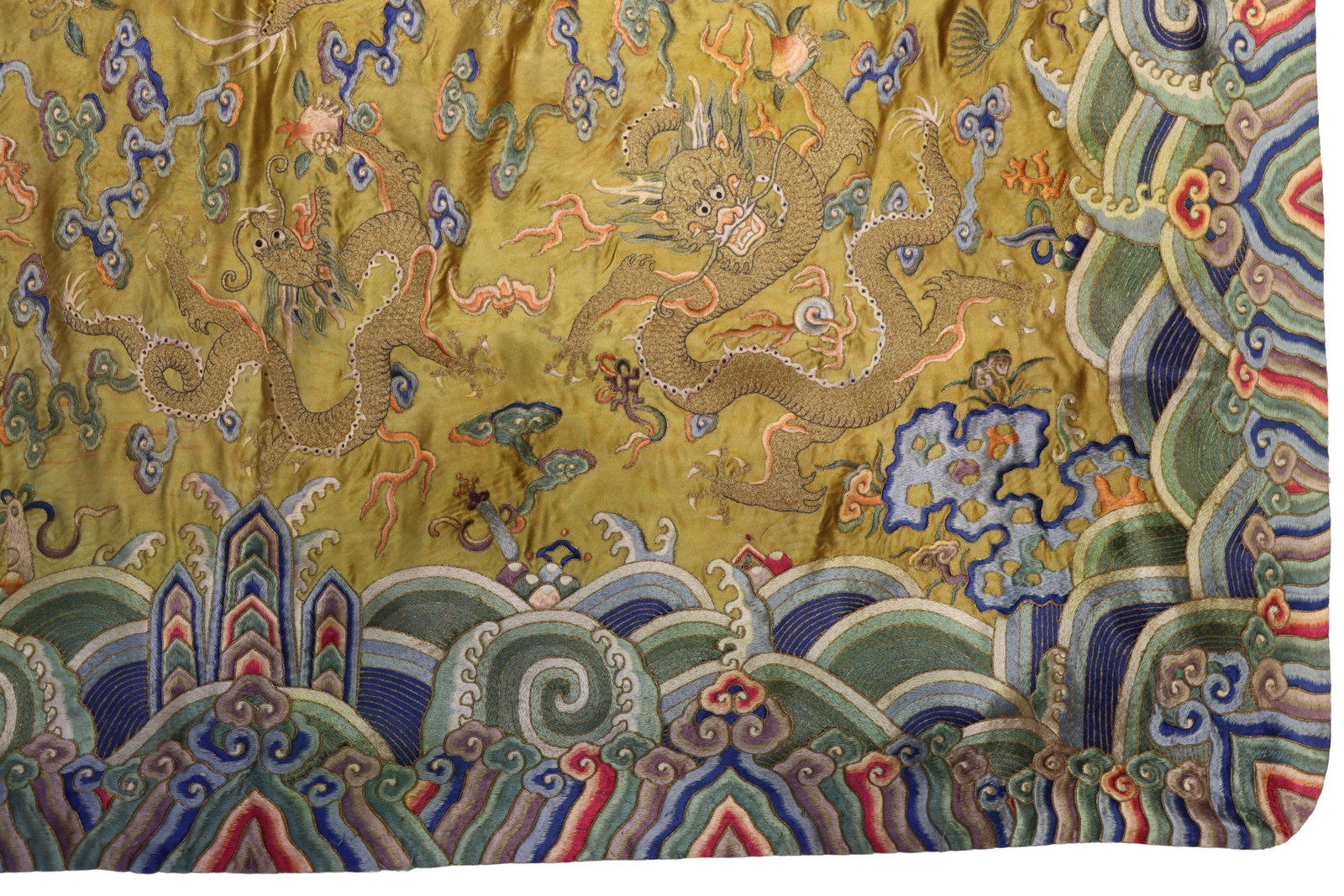Silk Cloud and Dragon Pattern Embroidery - 7