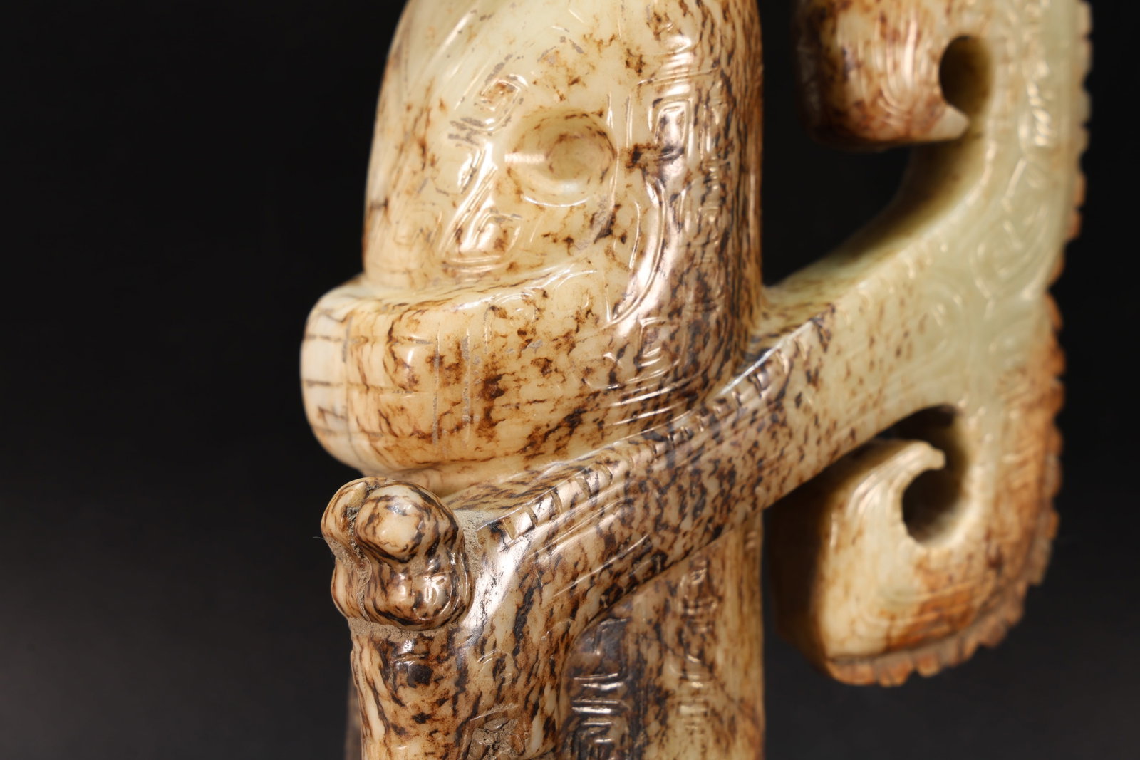 Jade Carved Beast Face Pattern Character Shape Figure - 3
